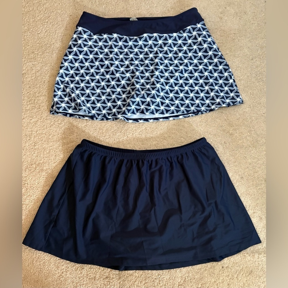 new-TWO women’s XL Swim Skort Swim Skirt
Full coverage High Waist built in brief
